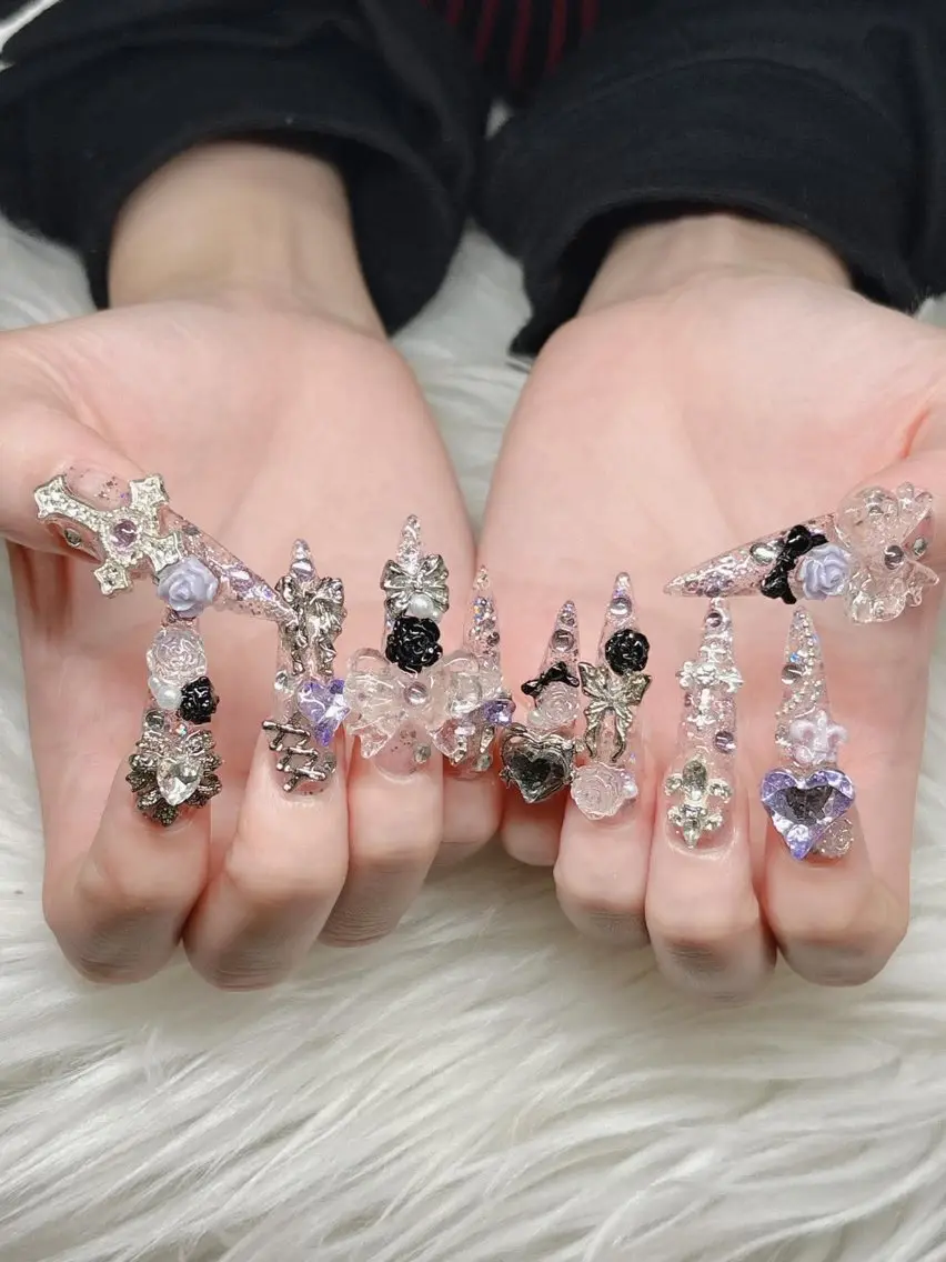 ネイル Lee Nailsのネイルデザイン