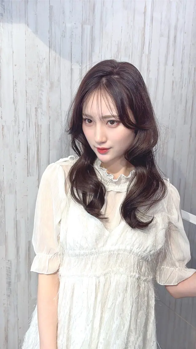 ロング カラー ヘアアレンジ 神品 幸音のヘアスタイル