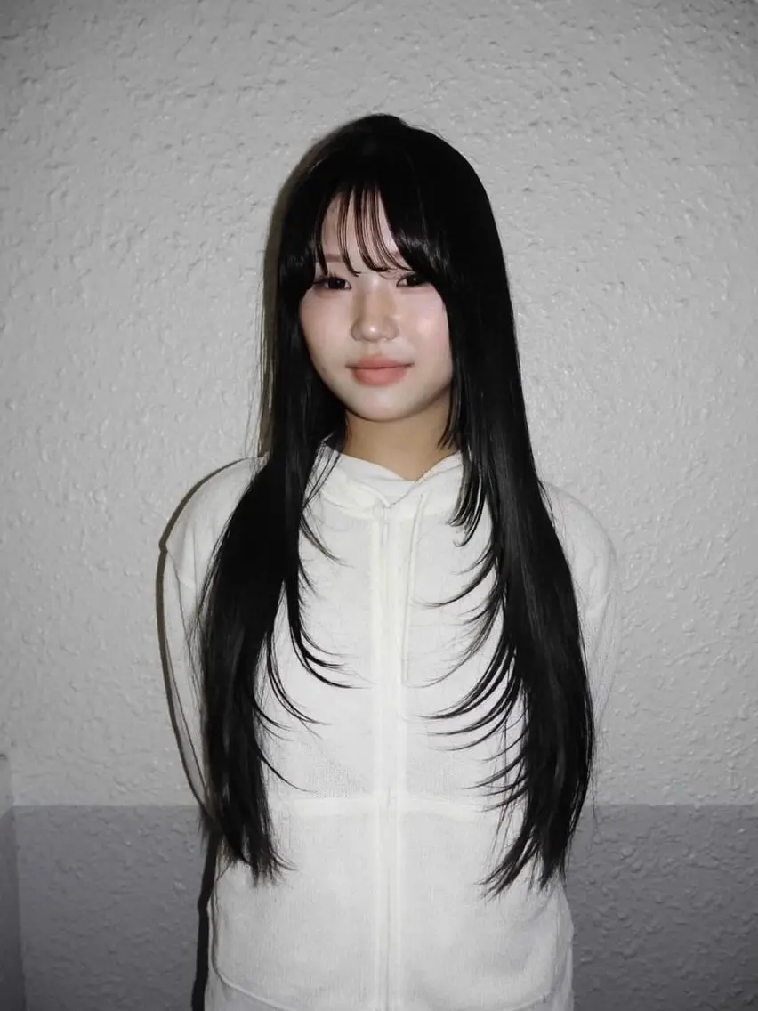 ロング ヘアカラー 小林 遥のヘアスタイル
