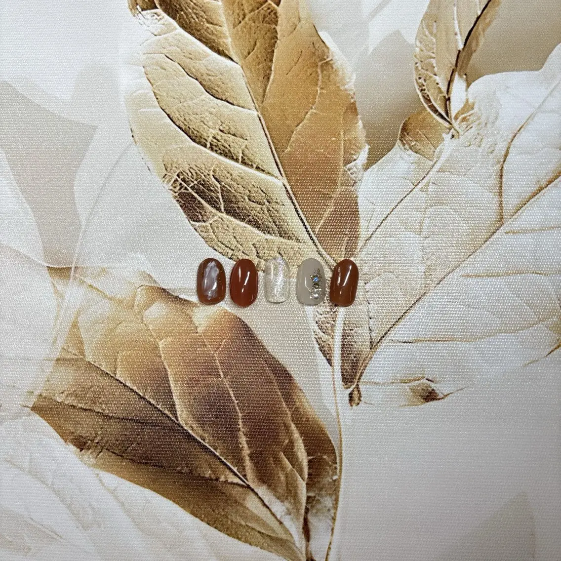ネイル ハンドネイル HeaRich Noe nailのネイルデザイン