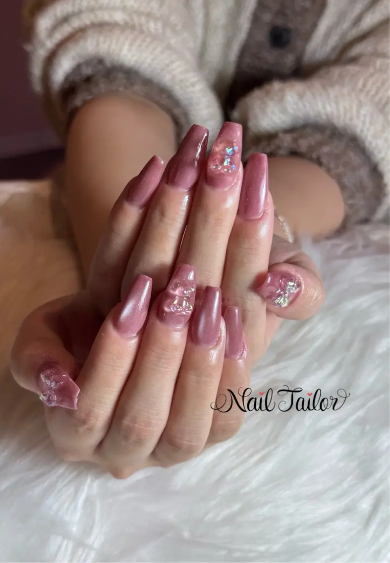 ネイル オーロラネイル 長さ出し ガーリー ロングネイル マグネットネイル ハンドネイル NailTailor ネイルテイラーのネイルデザイン