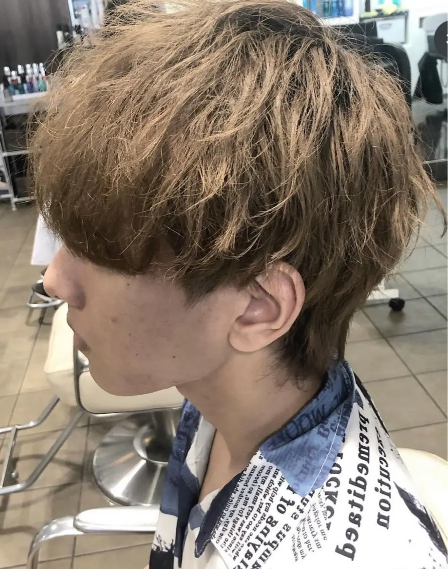 メンズ マッシュウルフ マッシュ メンズウルフカット ウルフカット メンズ レイヤー ウルフ 弓木啓輔のヘアスタイル