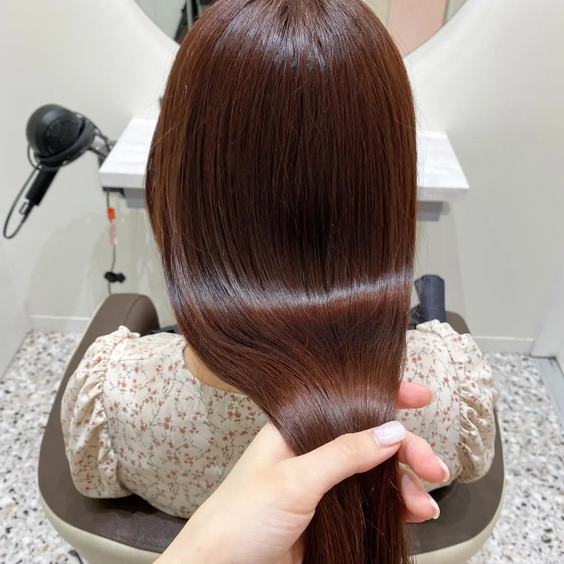 韓国風🇰🇷イルミナカラー+カット+HITA髪質改善トリートメントの写真