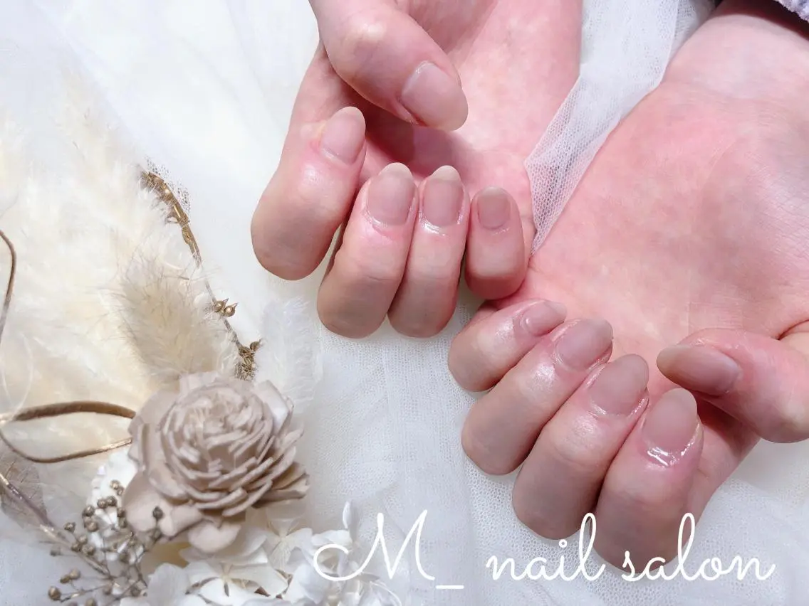 ネイル シンプルネイル M_ nail salonのネイルデザイン