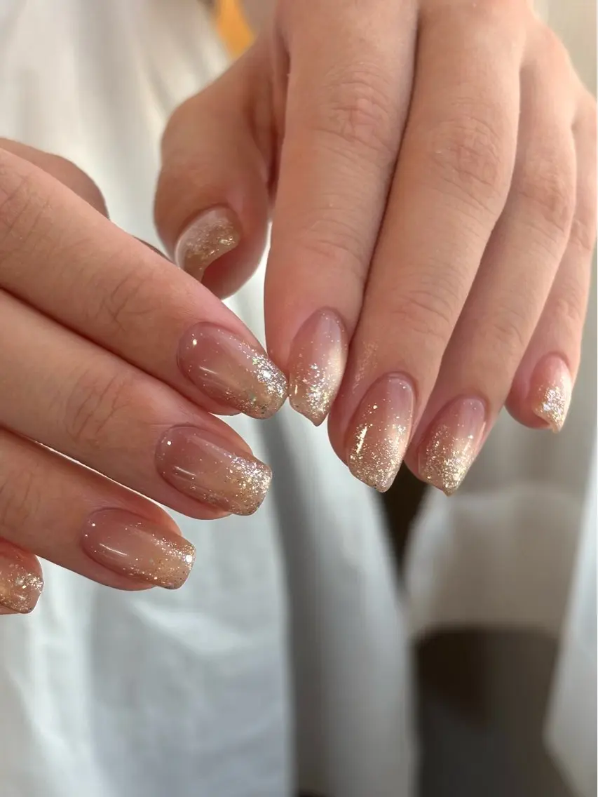 ネイル フラッシュネイル フラッシュマグ ラメ(グリッター) ラメグラデーション ハンドネイル rena nailのネイルデザイン