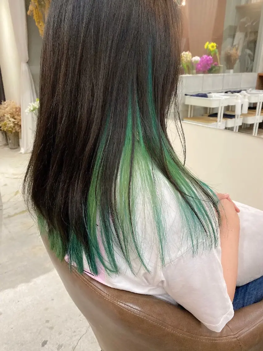 カラー 🌸花屋併設🌸石垣 友基のヘアスタイル