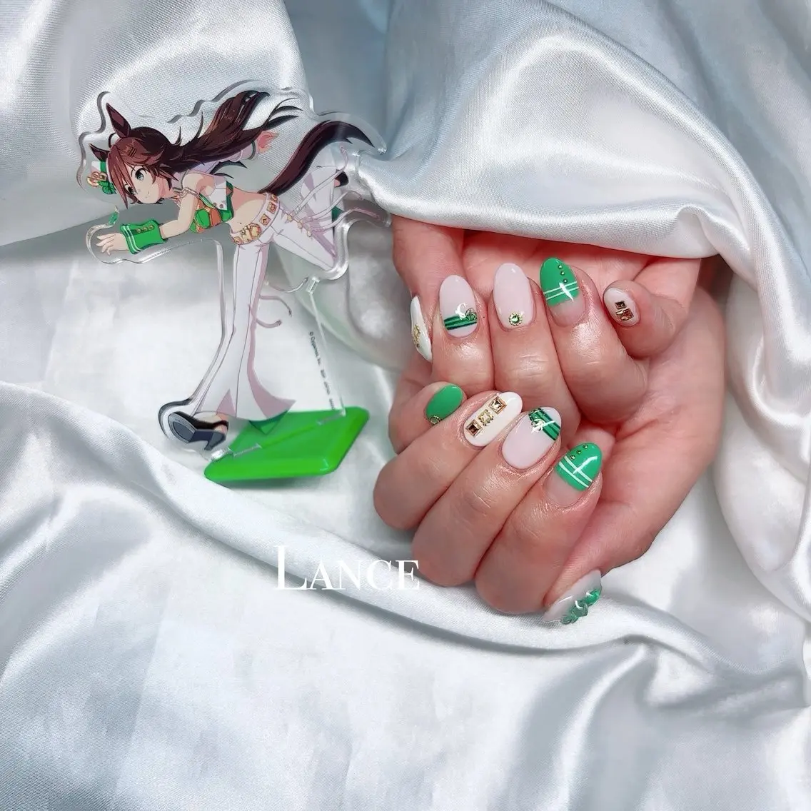 ネイル オーロラネイル フットネイル 氷ネイル・うるうるネイル キラキラネイル 韓国ネイル Lance nailのネイルデザイン