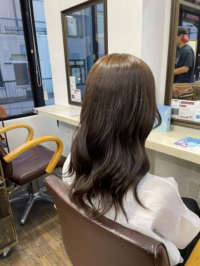 セミロング 横浜🦋ハイトーン 🫐シャドウルーツのヘアスタイル