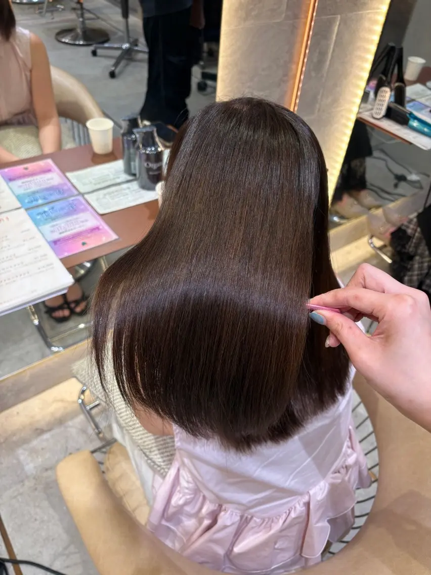 セミロング カラー ベージュカラー ブラウンカラー 透明感カラー マロンブラウン オリーブベージュ カット ヘアカラー 縮毛矯正 トリートメント 顔周りレイヤーカット /髪質改善/ゆう🤍のヘアスタイル