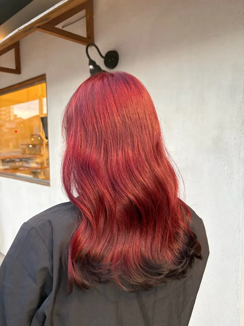 カラー ブリーチ デザインカラー newi京橋 chiyumiのヘアスタイル