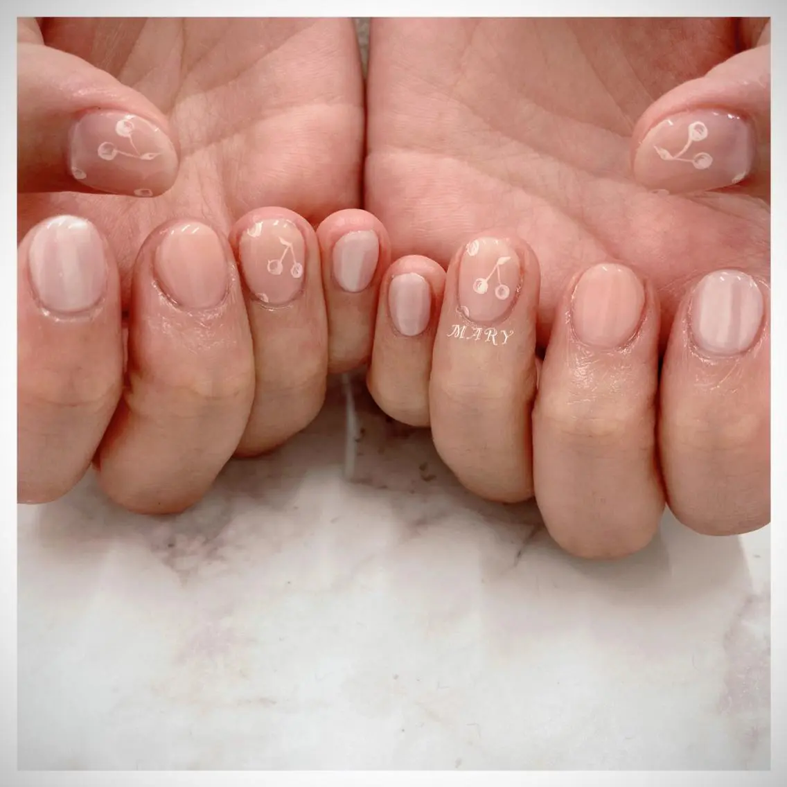 ネイル アートネイル オーロラネイル 持ち込み ニュアンスネイル ワンカラーネイル ハンドネイル Mary nail .narumiのネイルデザイン