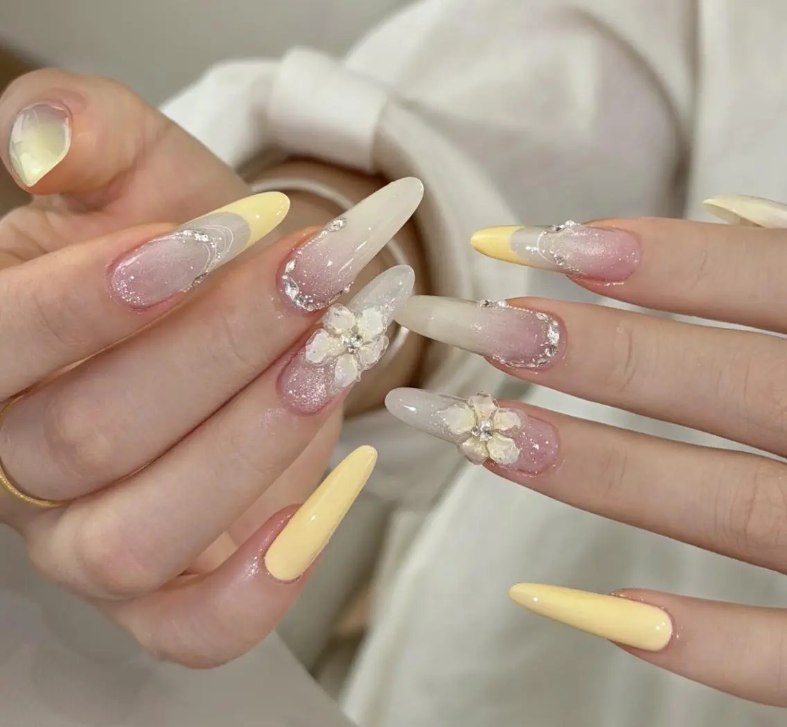 ネイル ハンドネイル ハンドケア 🍑 momo_nailのネイルデザイン