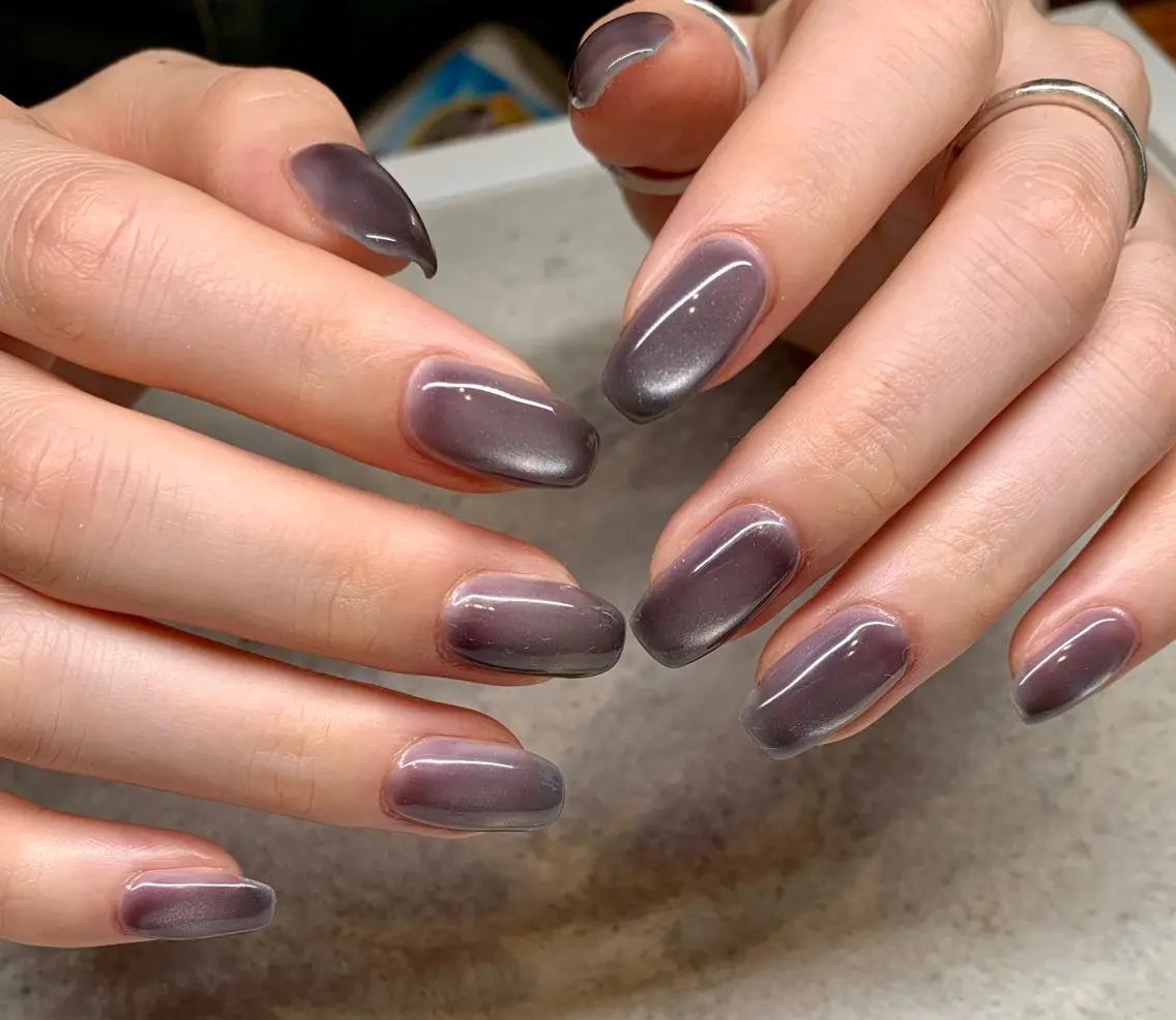 ネイル フラッシュネイル マグネットネイル ニュアンスネイル オフィスネイル ショートネイル sufu. nail YUKIのネイルデザイン