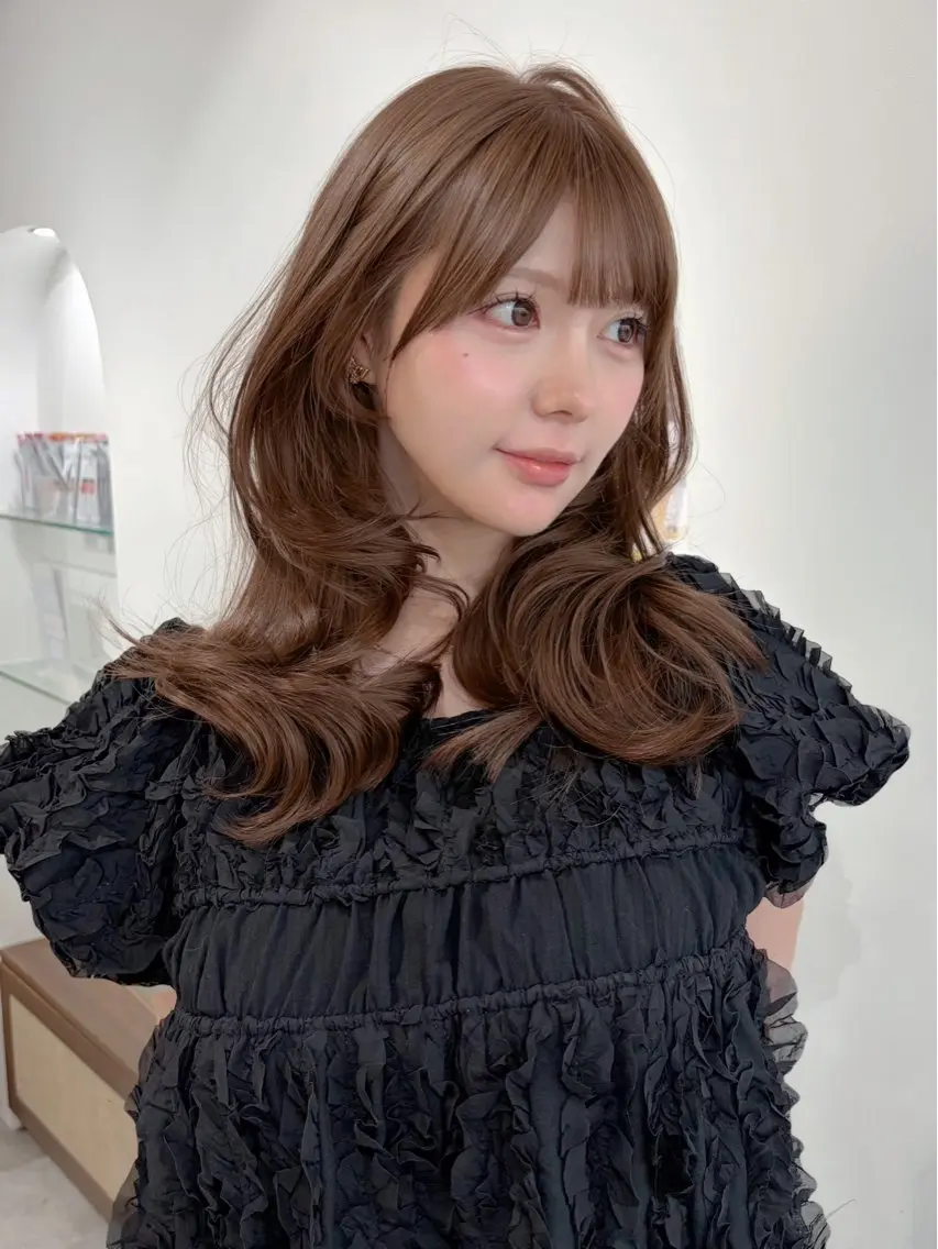 ロング カラー ベージュカラー 透明感カラー ヘーゼル レイヤーカット カット ヘアカラー トリートメント 藤野 結衣のヘアスタイル