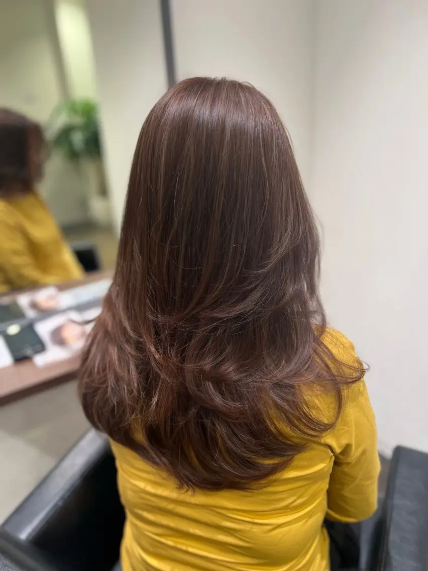 セミロング レイヤーカット カット ヘアカラー トリートメント レイヤーカット 早崎太生のヘアスタイル
