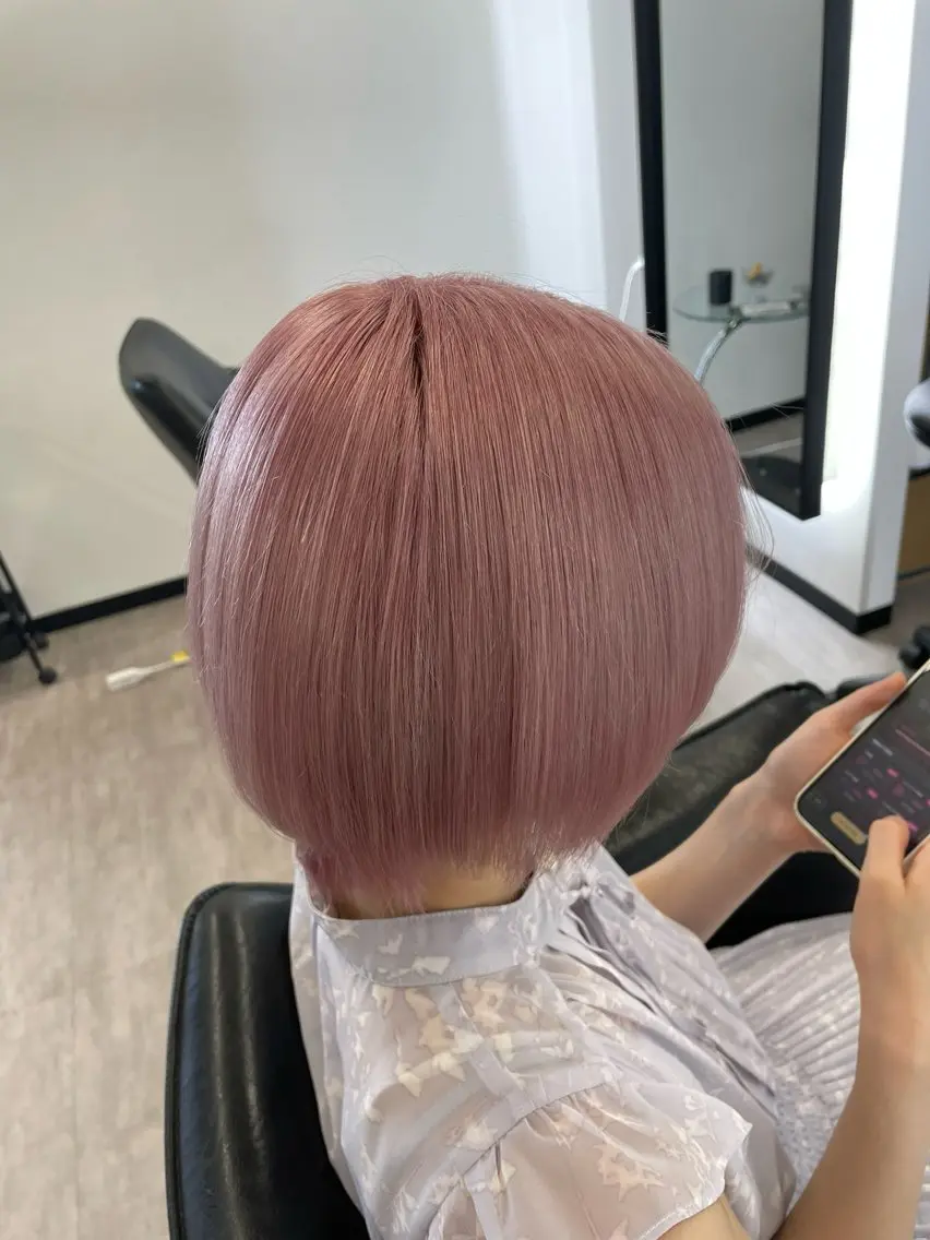 ショート カラー 近藤 慧依のヘアスタイル