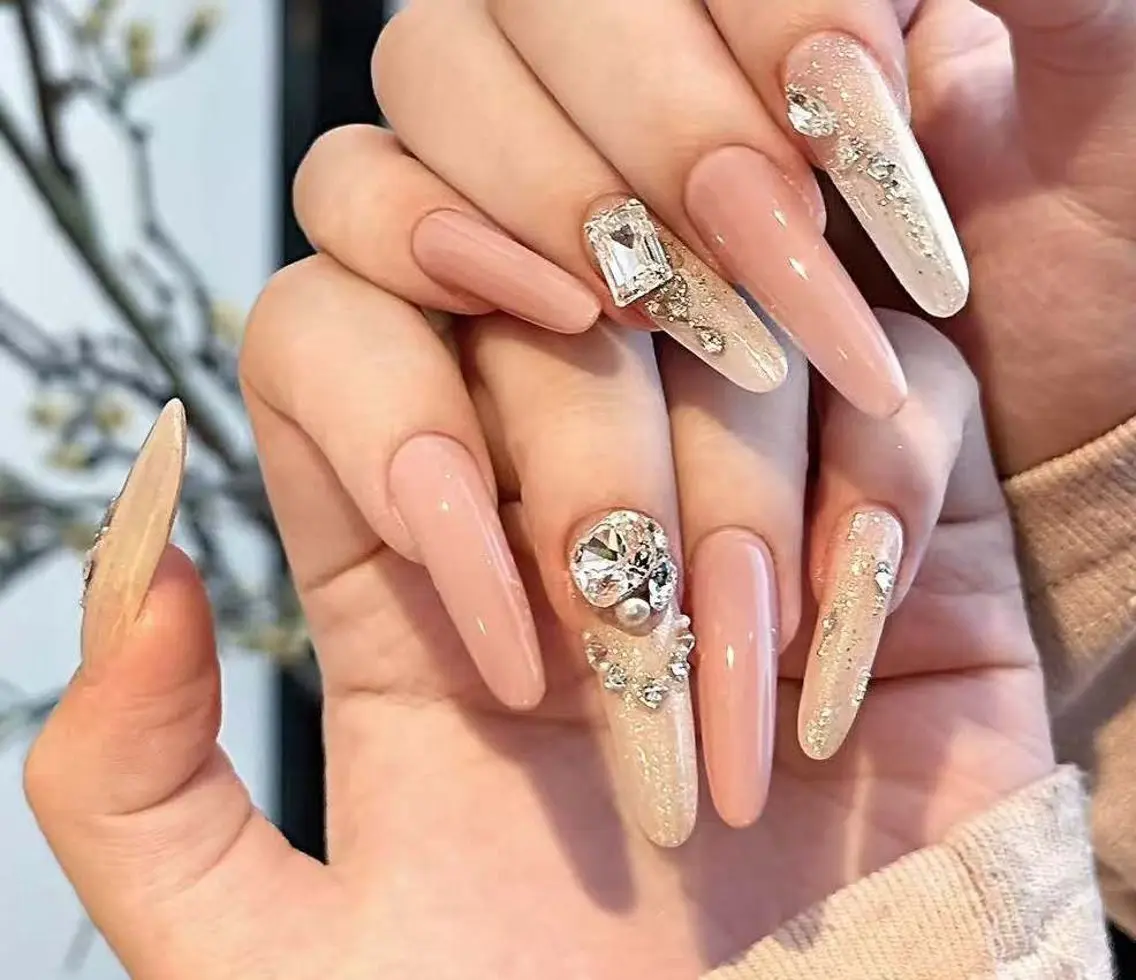 ネイル オーロラネイル フラワーネイル フットネイル フレンチネイル ジェルネイル ハンドネイル BabyYouMi nailのネイルデザイン