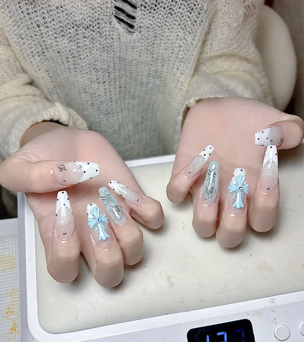 ネイル ハンドネイル Swan Nail Salonのネイルデザイン