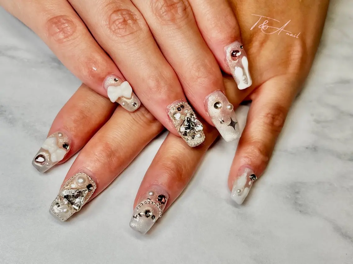 ネイル 長さ出し ジェルネイル キラキラネイル ニュアンスネイル スカルプネイル T&A nailのネイルデザイン
