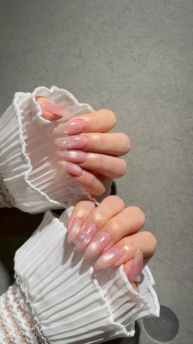 ネイル I-nailロング /ワンホン/キラキラのネイルデザイン