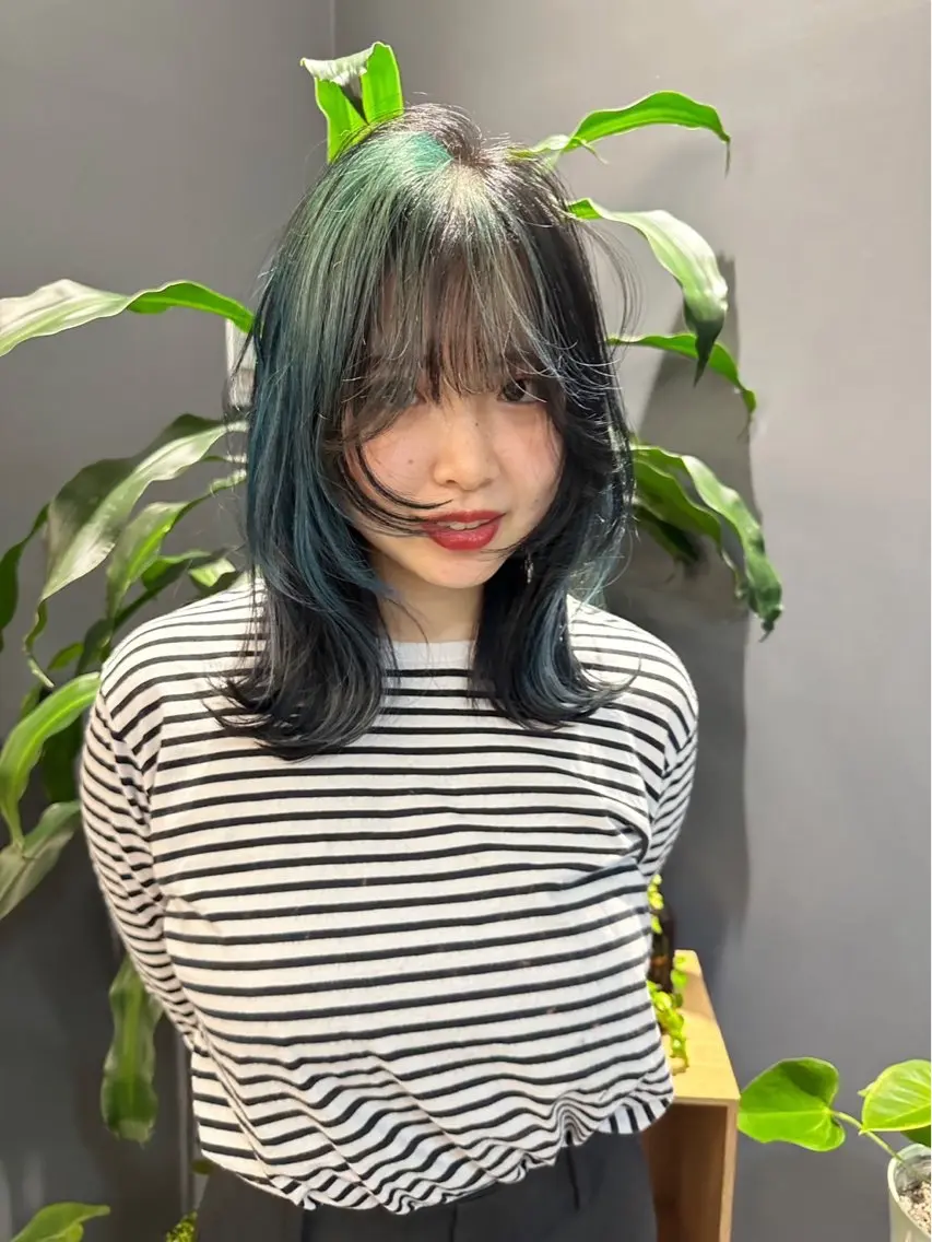 セミロング ナチュラルカラー 児玉優香のヘアスタイル