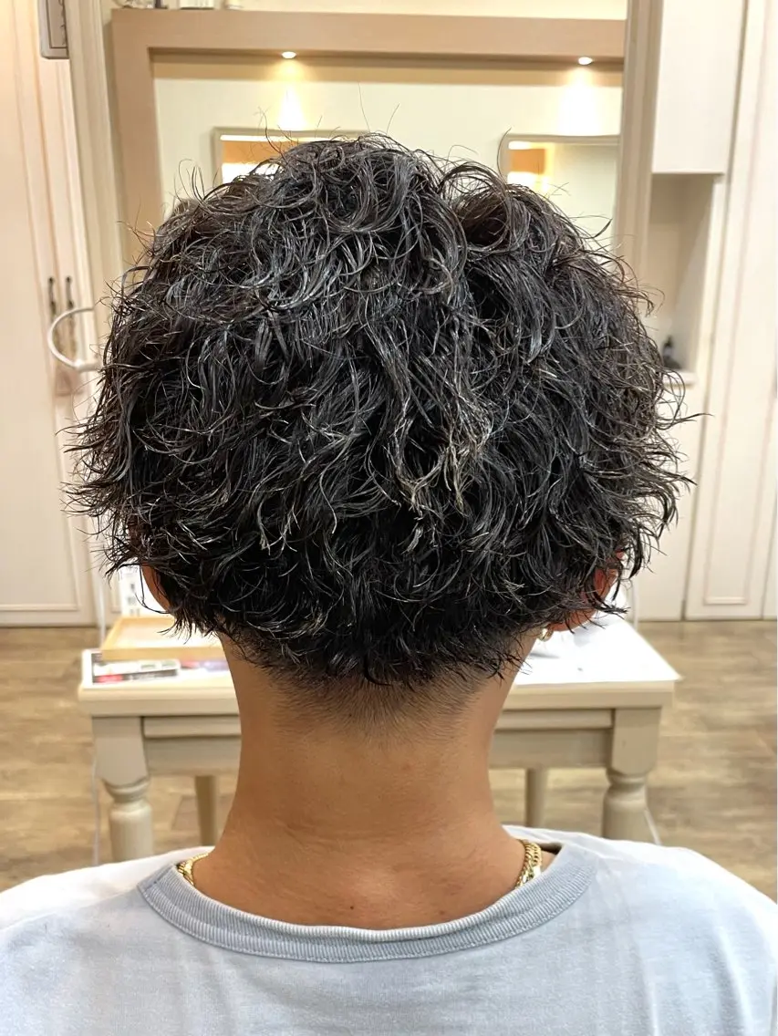 ショート パーマ メンズ カット パーマ トリートメント メンズパーマ🌀/ 中村郁未のヘアスタイル