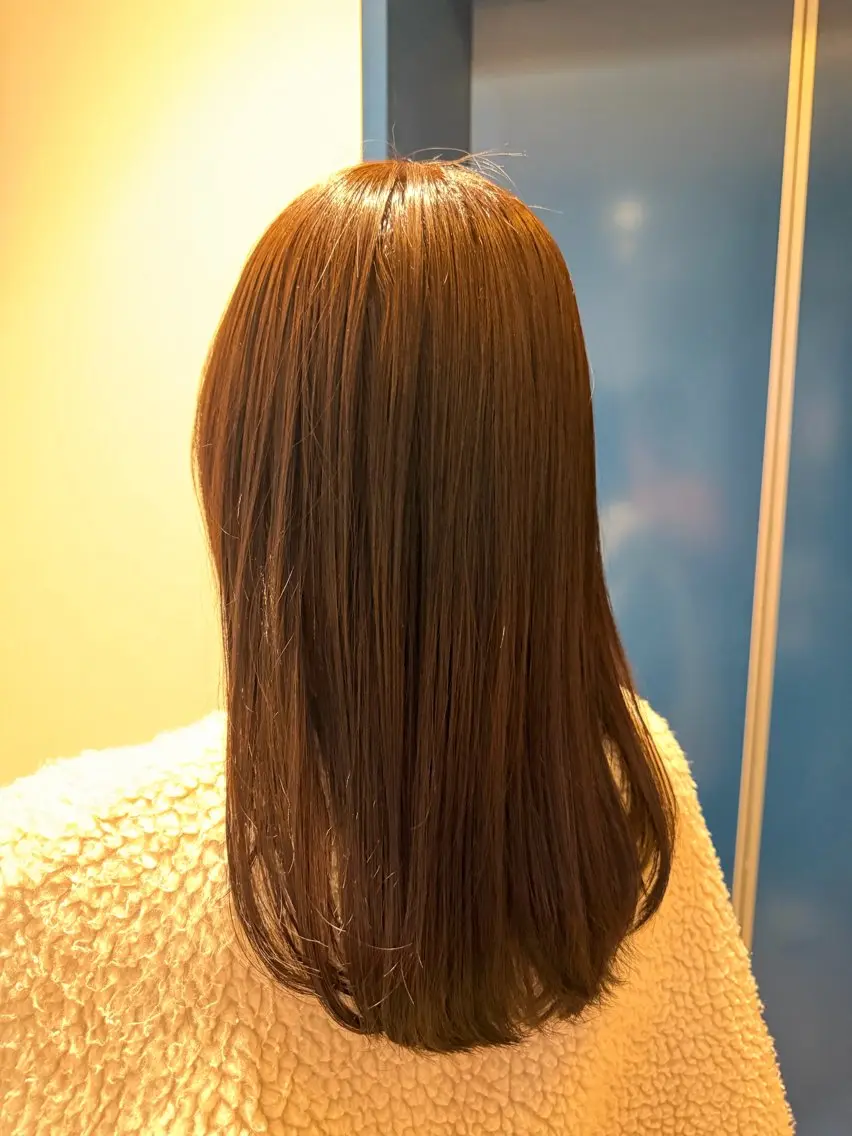 セミロング ヘアカラー トリートメント RENA｜透明感 カラー×癒しスパのヘアスタイル