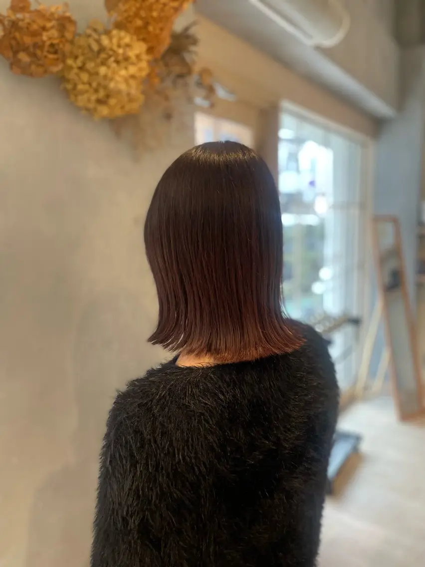 ミディアム ヘアカラー トリートメント アイナ ROCCOのヘアスタイル