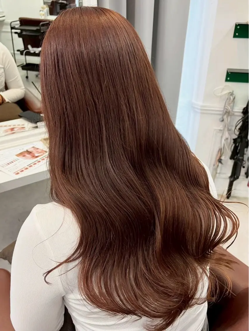 ロング カラー 森 彩夏のヘアスタイル
