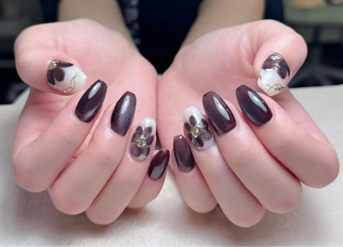 ネイル アートネイル オーロラネイル 長さ出し フレンチネイル ガーリー ハンドネイル 中野駅から2分 MEO NAILのネイルデザイン