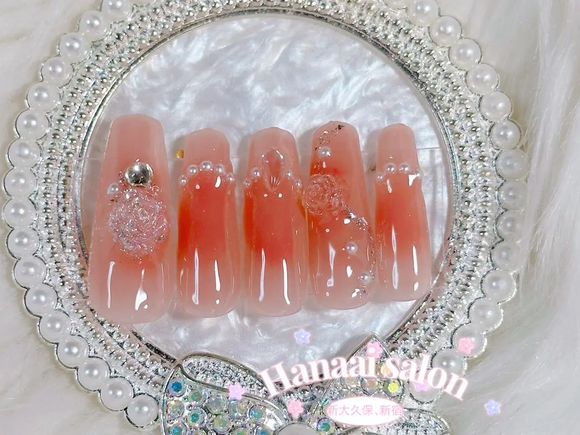 ミディアム ハンドネイル Hanaai Salon新大久保店のネイルデザイン
