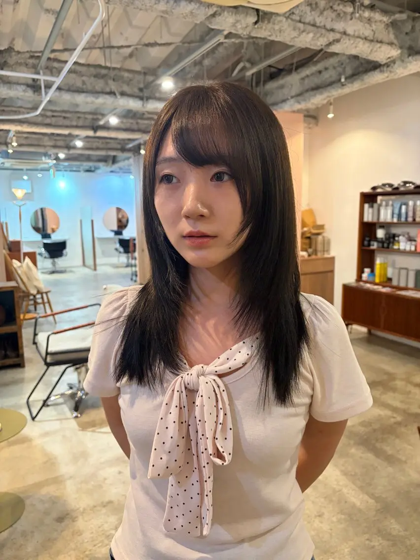 セミロング カラー coco 🧬のヘアスタイル