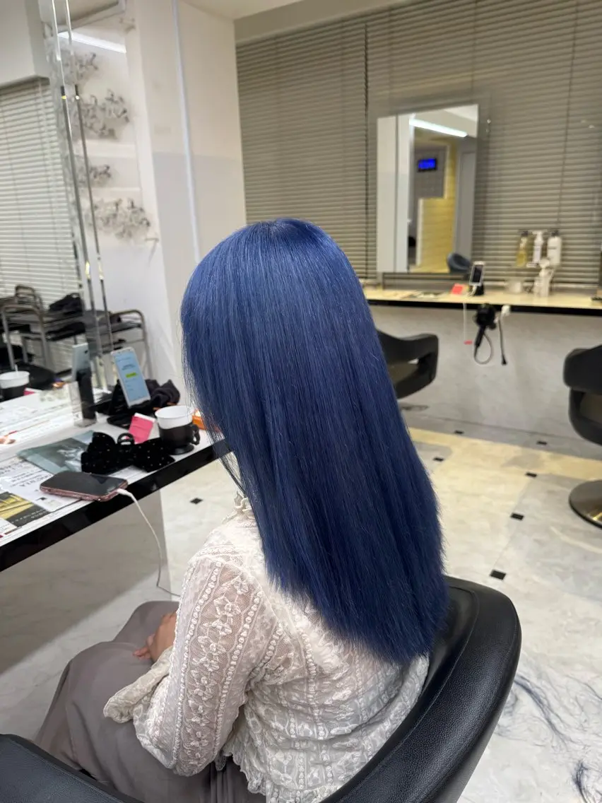 セミロング カラー ヘアアレンジ ブリーチ ケアブリーチ ヘアカラー 🥀レイヤー×ハイト ーントレンドヘア🥀のヘアスタイル