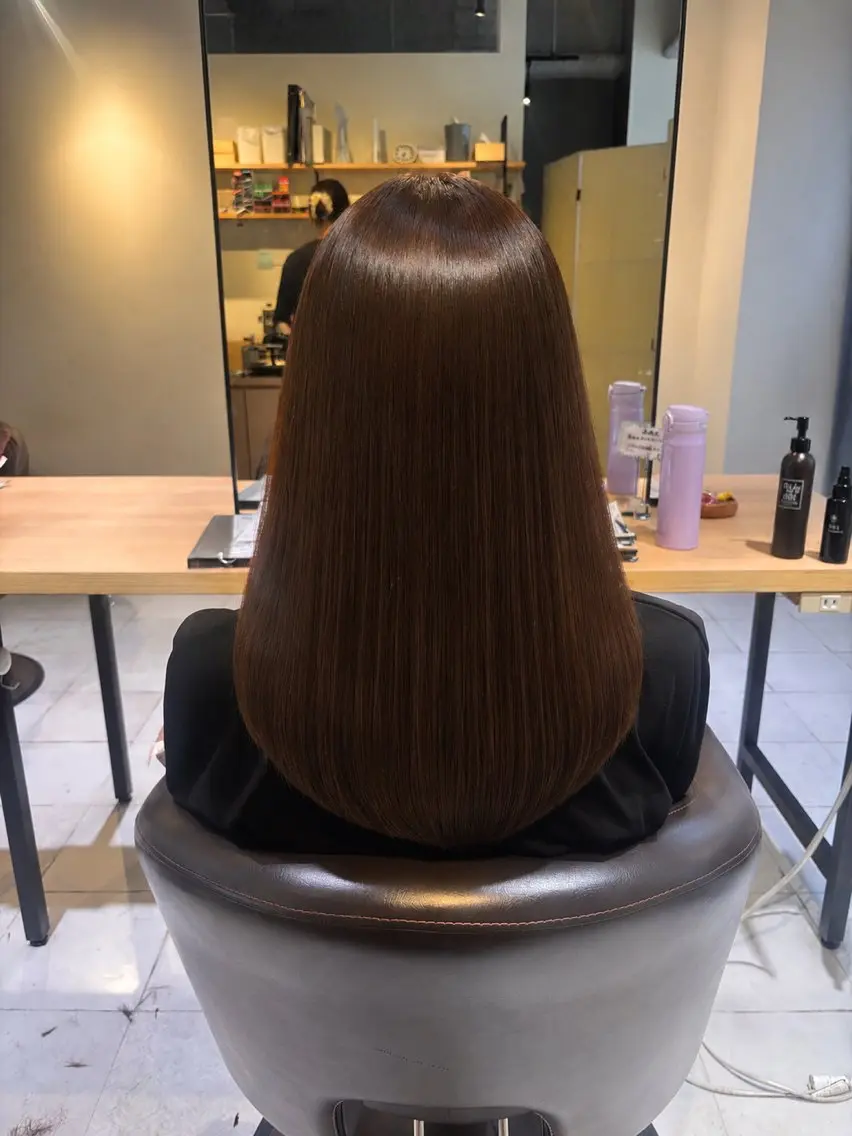 ロング 髪質改善 カット 縮毛矯正 トリートメント 尾形 百花のヘアスタイル
