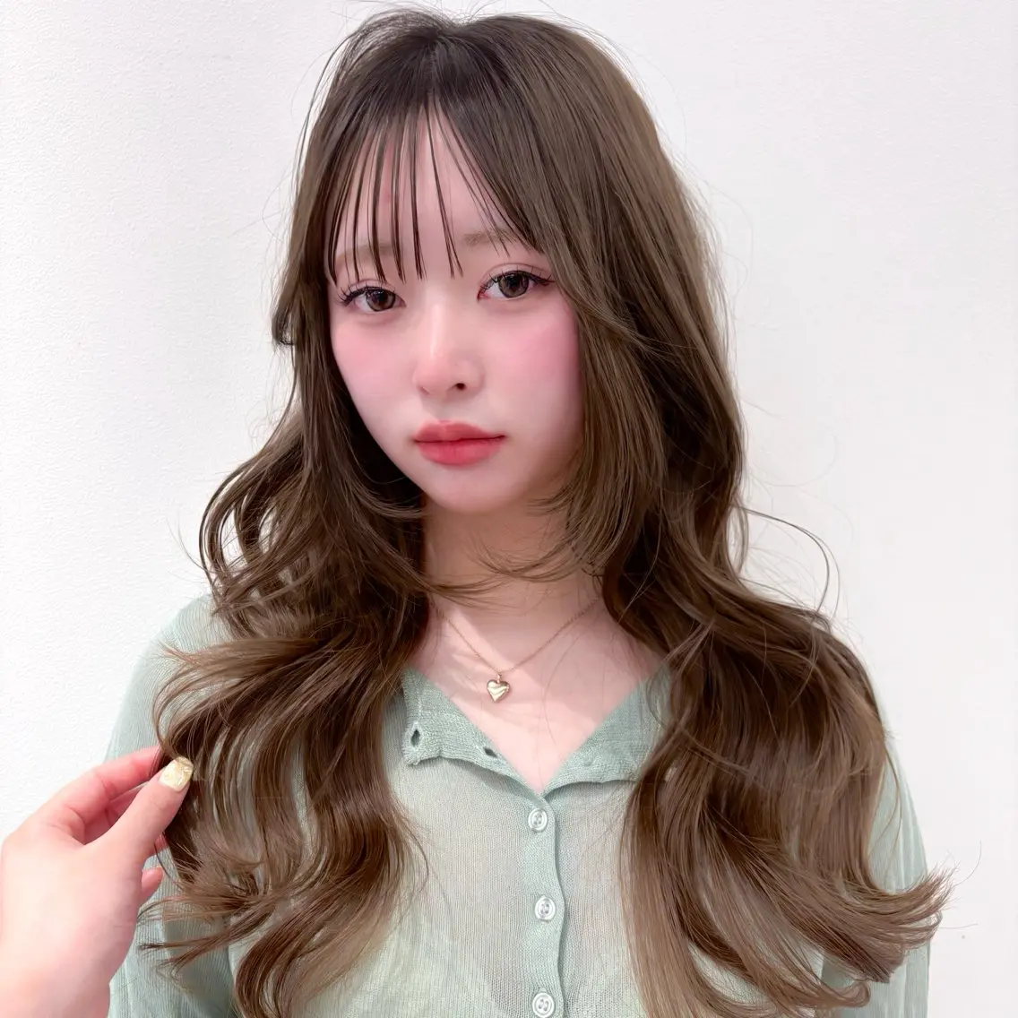 ロング ヘアカラー トリートメント Unami 新宿 Mayukiのヘアスタイル
