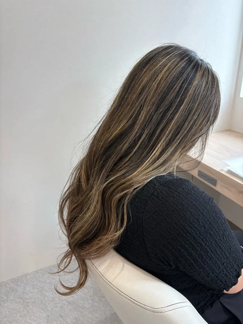 ロング ヘアカラー ルプラボウ すぎやまみほのヘアスタイル