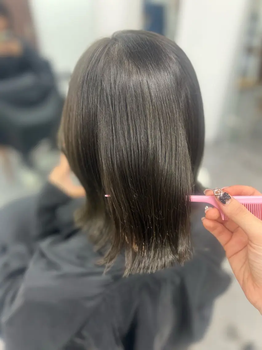 ミディアム カット ヘアカラー 🪞艶カラー/モテ ガーリー🎀yuiのヘアスタイル