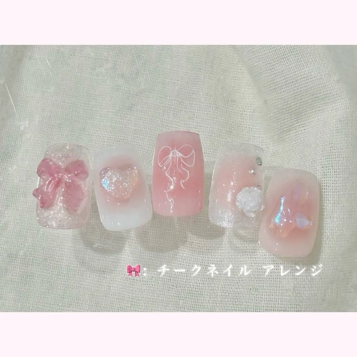 ネイル チークネイル ハンドネイル 【 Kira 】 キラのネイルデザイン