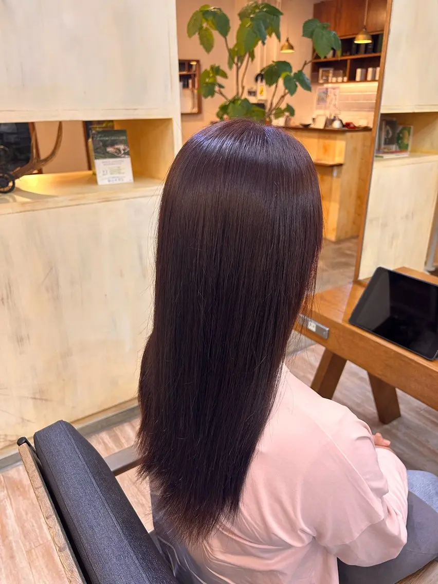カラー カシス ピンクカラー ヘアカラー 伊藤 せいらのヘアスタイル