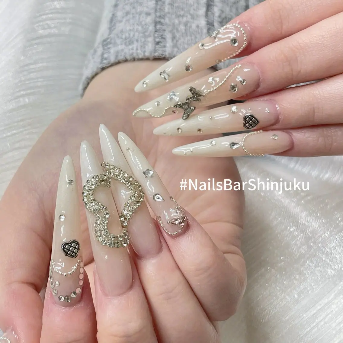 ネイル 長さ出し フレンチネイル ジェルネイル 韓国ネイル ロングネイル NAILS BAR SHINJUKUのネイルデザイン