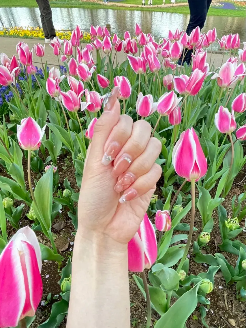 ネイル LAVISH 大和店 emi･:*+のネイルデザイン