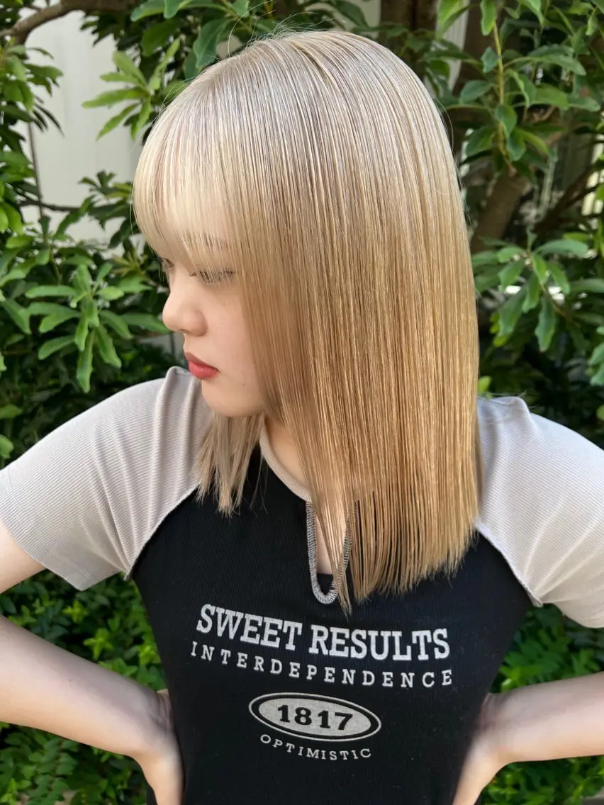 ミディアム 縮毛矯正 トリートメント 佐藤 まいらのヘアスタイル