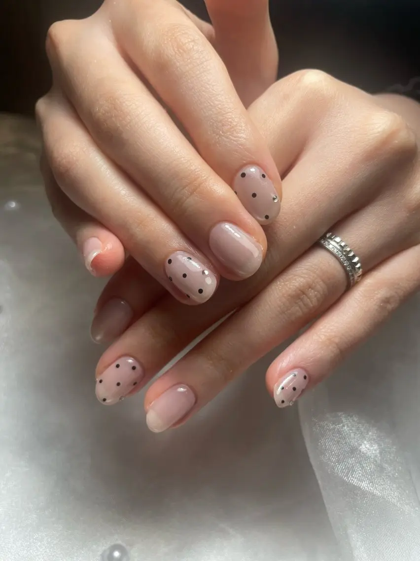 ネイル ドット マグネットネイル ハンドネイル Dahlia Beautyのネイルデザイン