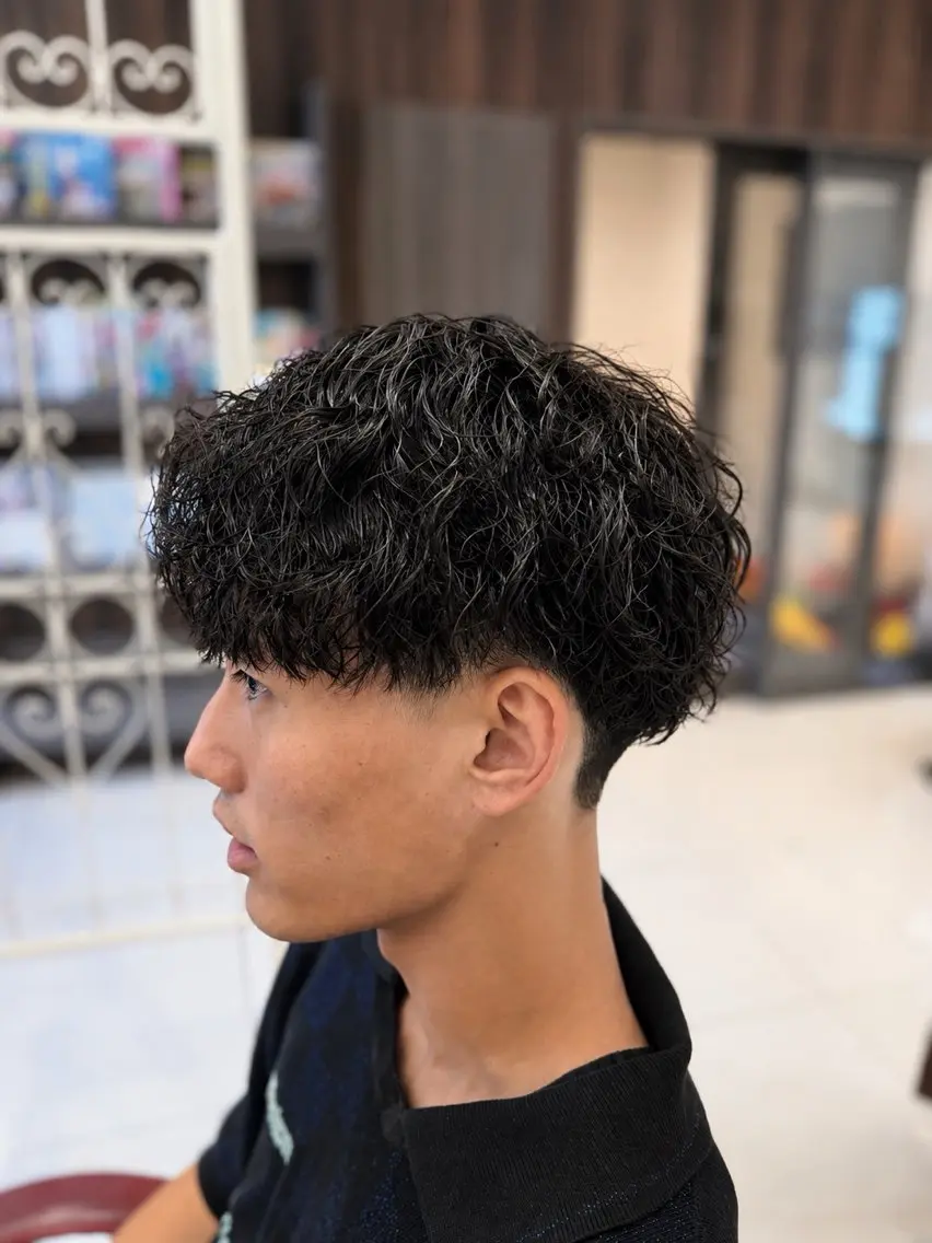 パーマ メンズ 鈴木 瑛介のヘアスタイル