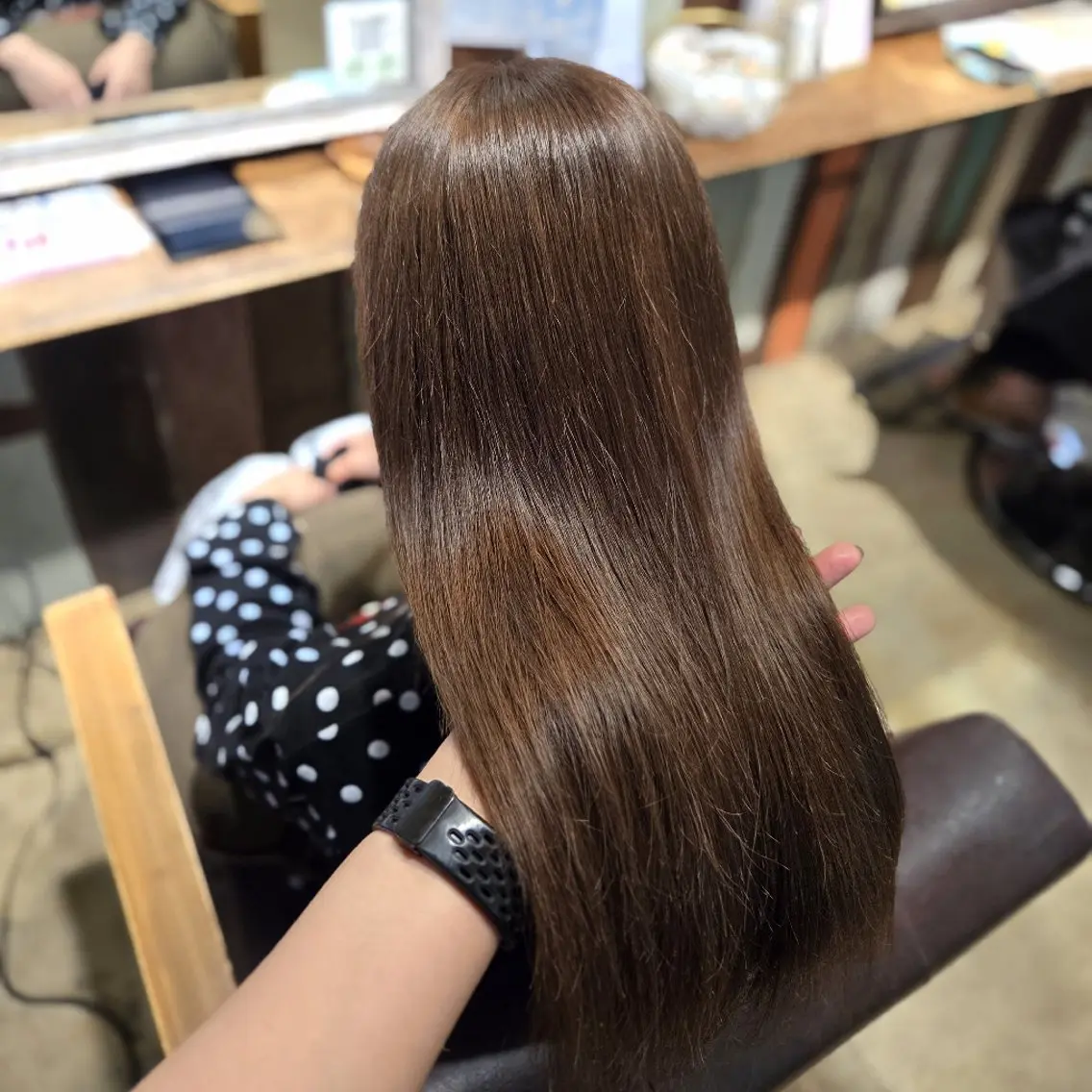 セミロング 谷岡 沙也佳のヘアスタイル