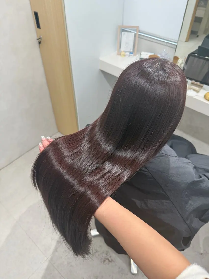 ロング SLASHスラッシュ 菅野あかねのヘアスタイル