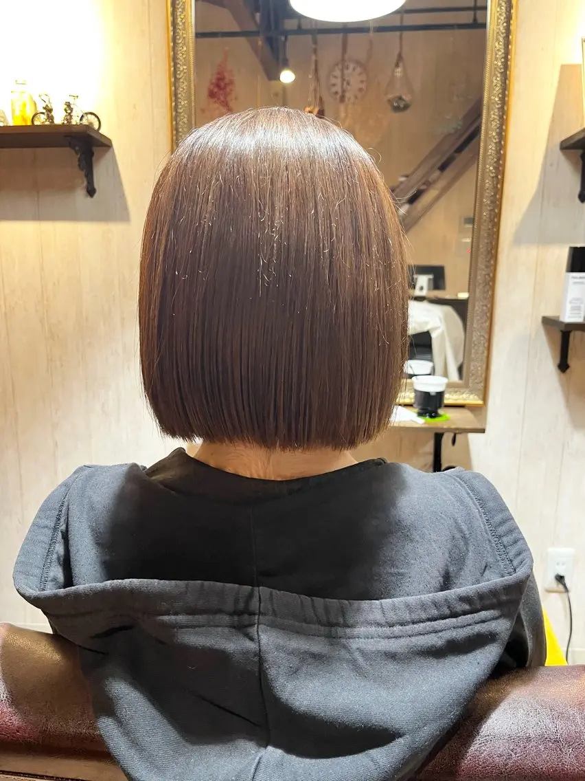 カラー ボブ カット ヘアカラー トリートメント . Lｉｅのヘアスタイル