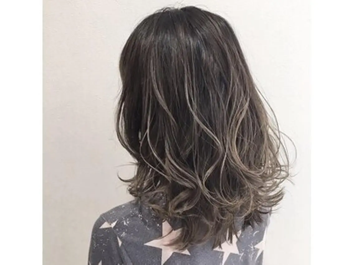 カット+フルカラー+トリートメントの写真