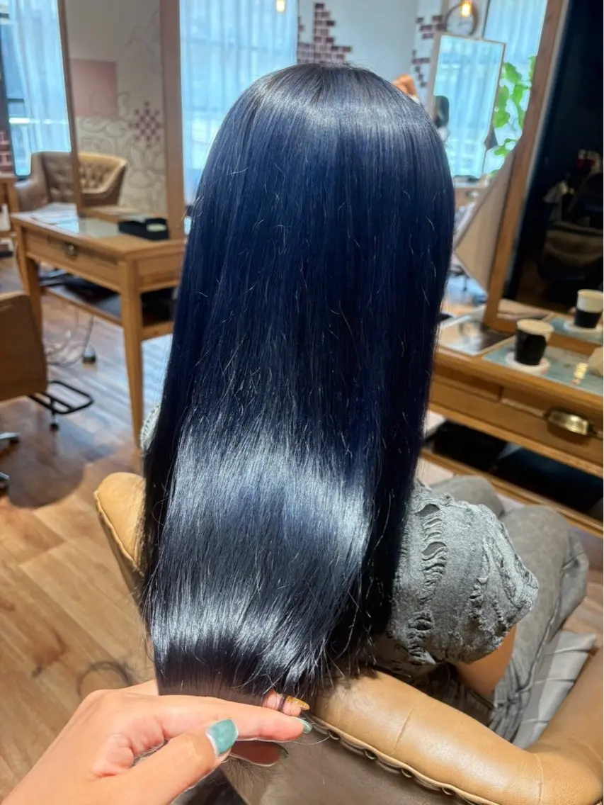 ロング カラー 西村 雪菜のヘアスタイル