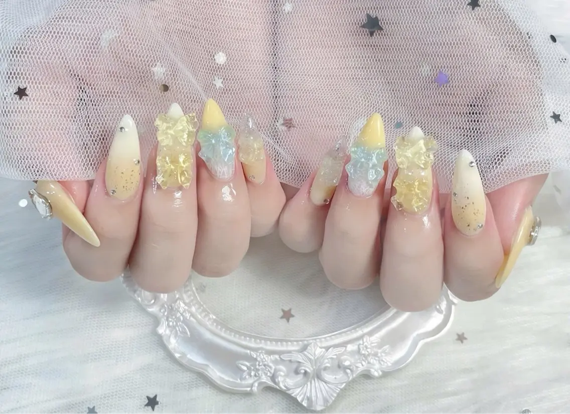 ネイル チークネイル 長さ出し フレンチネイル ジェルネイル グラデーション ハンドネイル THANHTHANH NAILのネイルデザイン